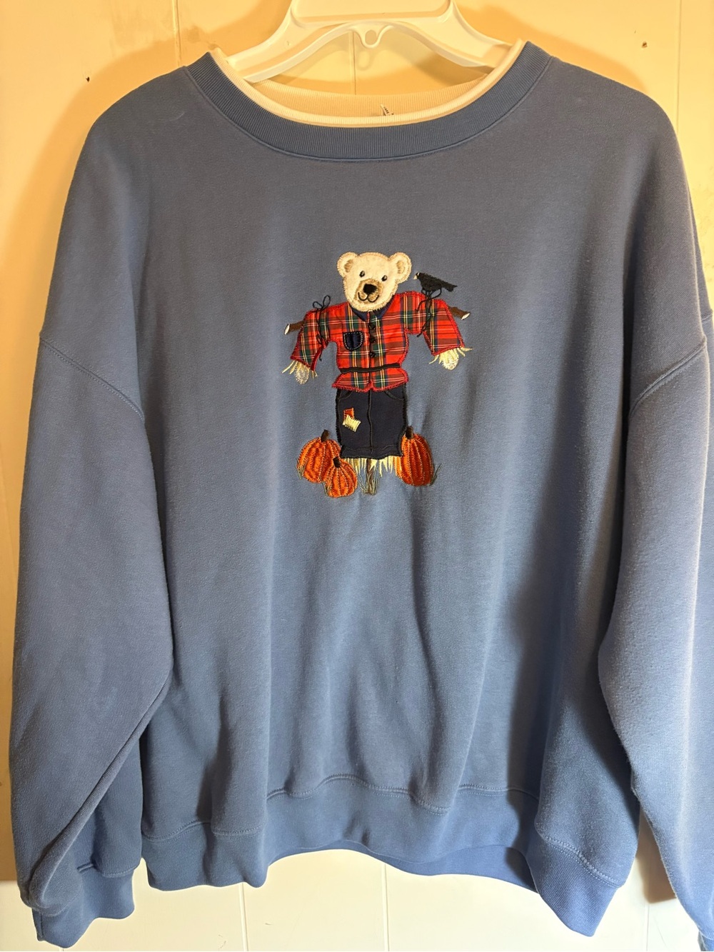 Bear Scarecrow Fall Pumpkin Halloween Vintage Sweatshirt Blue XL Bold Spirit Y2K